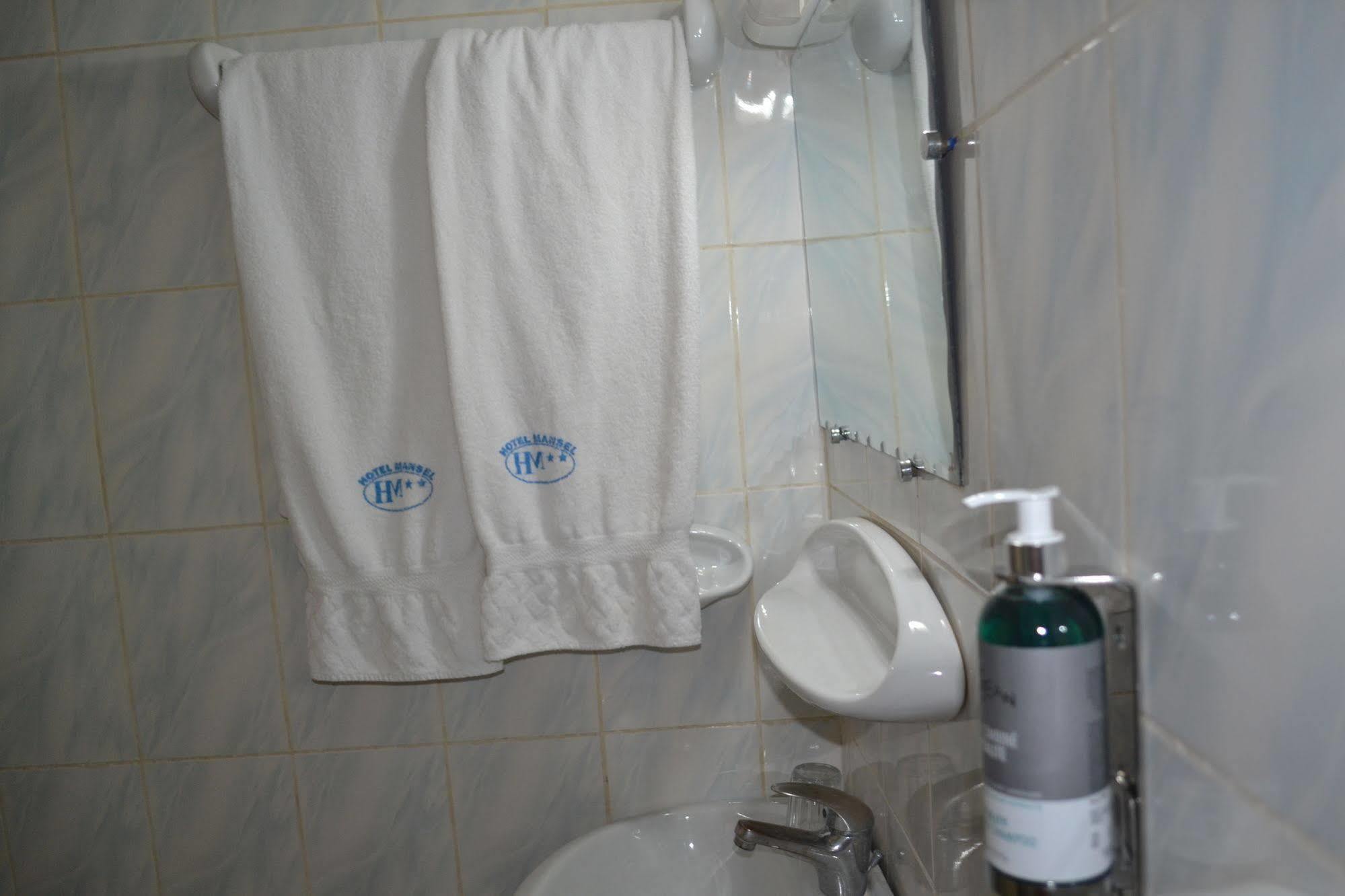 Hotel Mansel 야운데 외부 사진